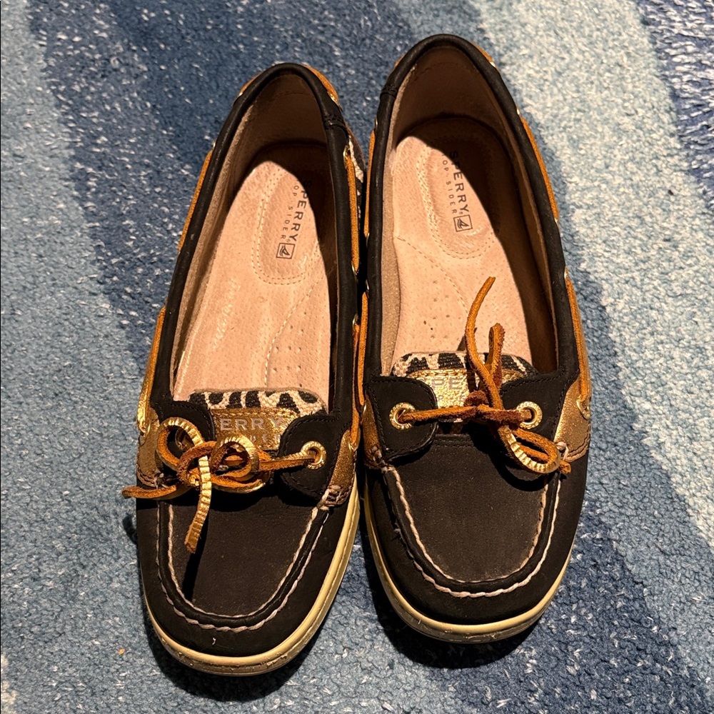 Sperry Top Sider with Animal Print. Women’s Sz 6.